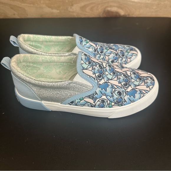 Disney Lilo & Stitch Girls Disney Ground Up Slip-on Shoe Kids 4 Light Blue White - Picture 4 of 8